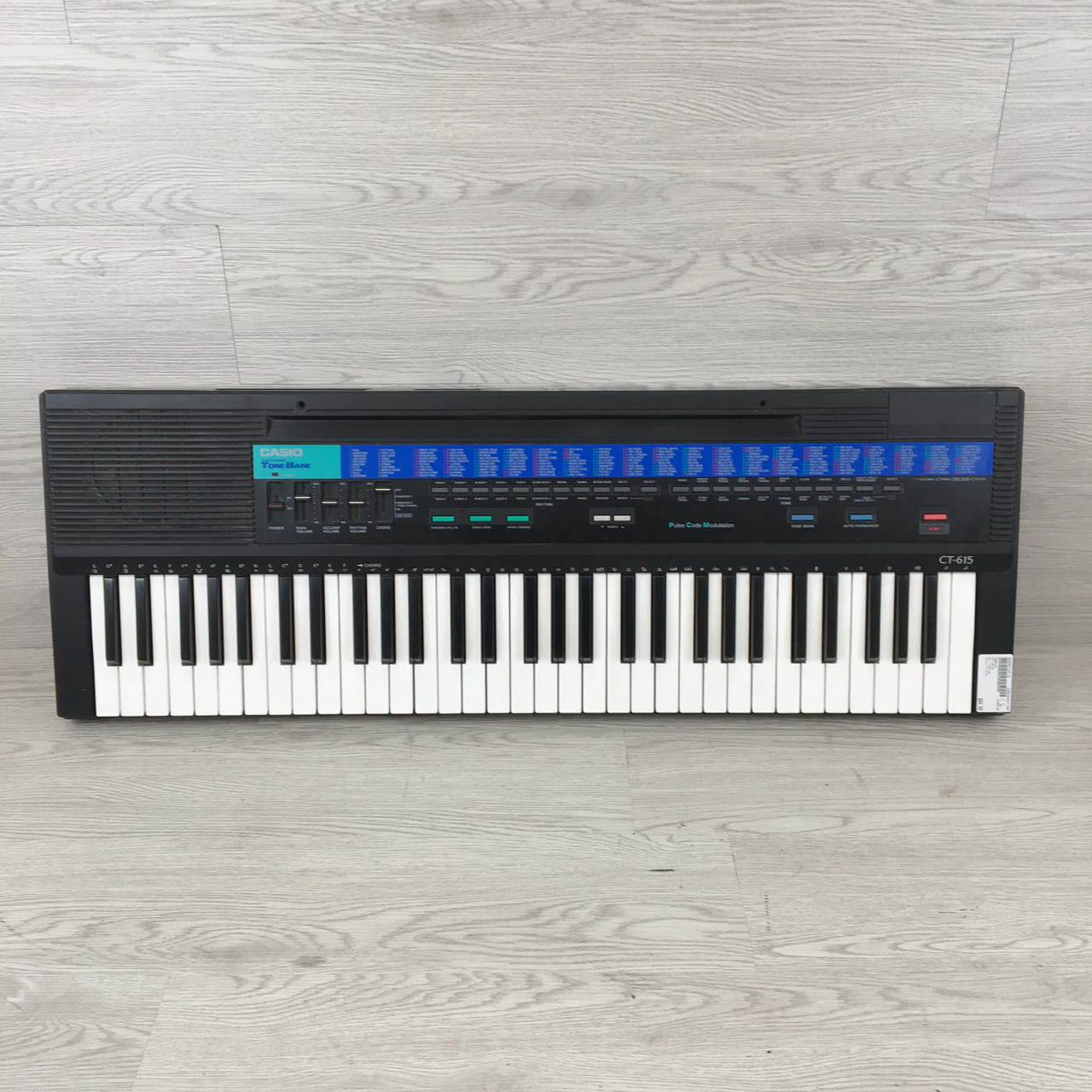 Used Casio CT-615 Vintage 61-Key Keyboard 61-Key