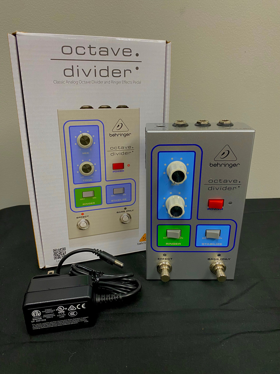 Used Behringer OCTAVE DIVIDER Octave Pedal