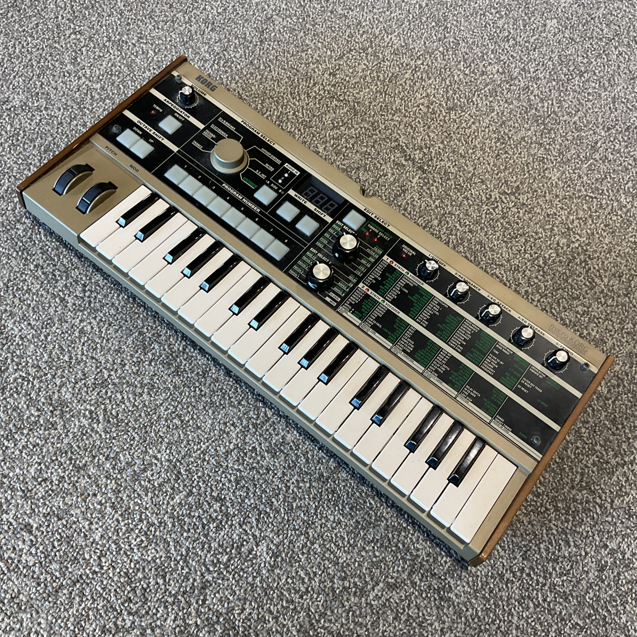Used KORG MICROKORG Compact Synthesizer