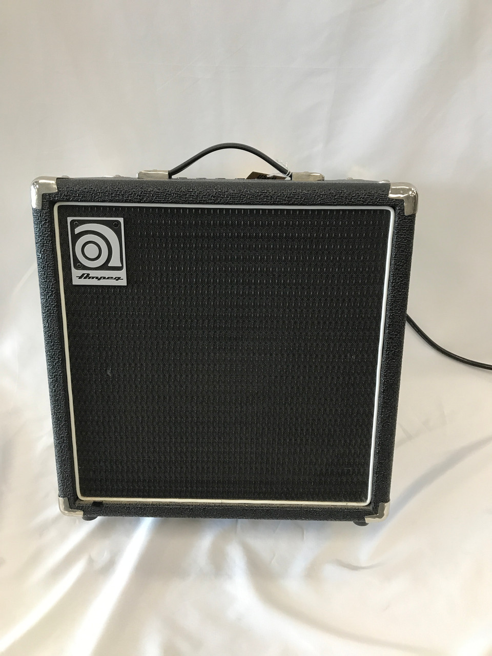 Used Ampeg BA 108 1 x 10 Bass Combo Amplifier 1 x 10