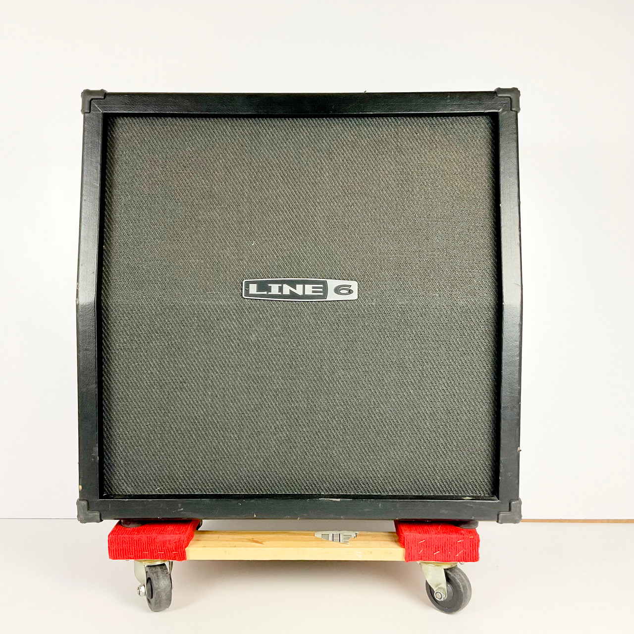 Used Line 6 Spider IV 320W Guitar Speaker Cabinet 4 x 12