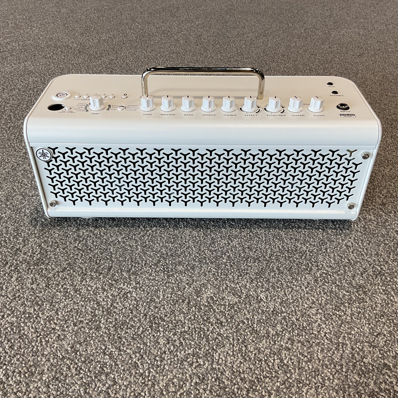 Used YAMAHA THR30II WIRELESS AMPLIFIER WITH G10 TRANSMITTER