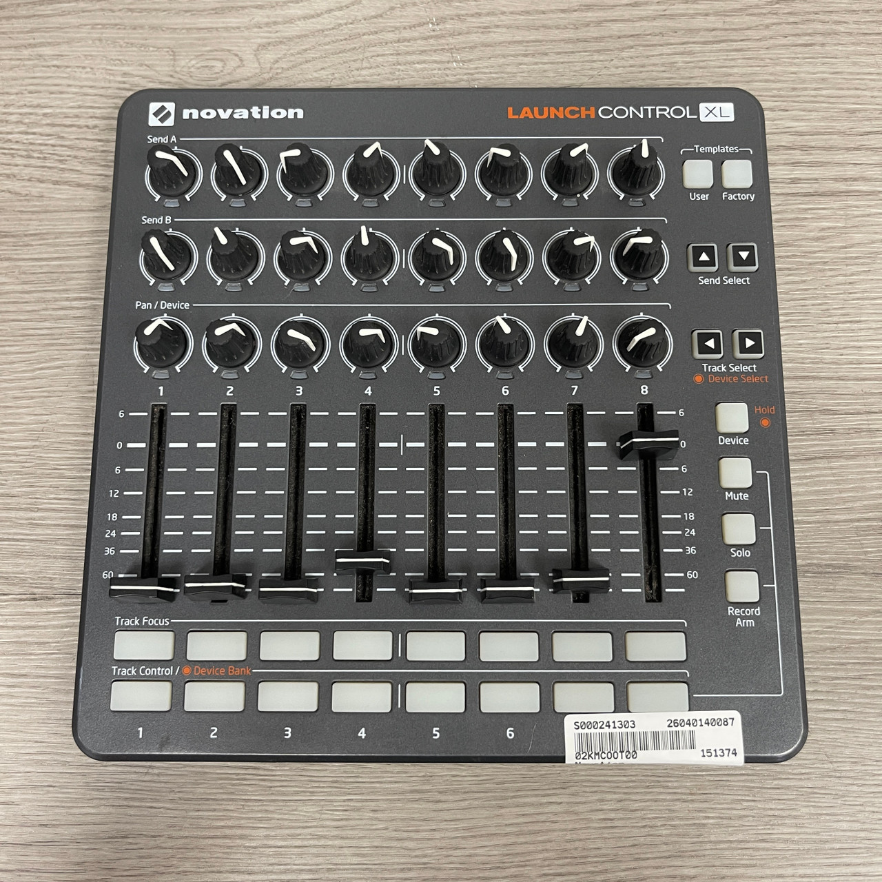 Used Novation LAUNCH CONTROL XL Compact Controller Compact
