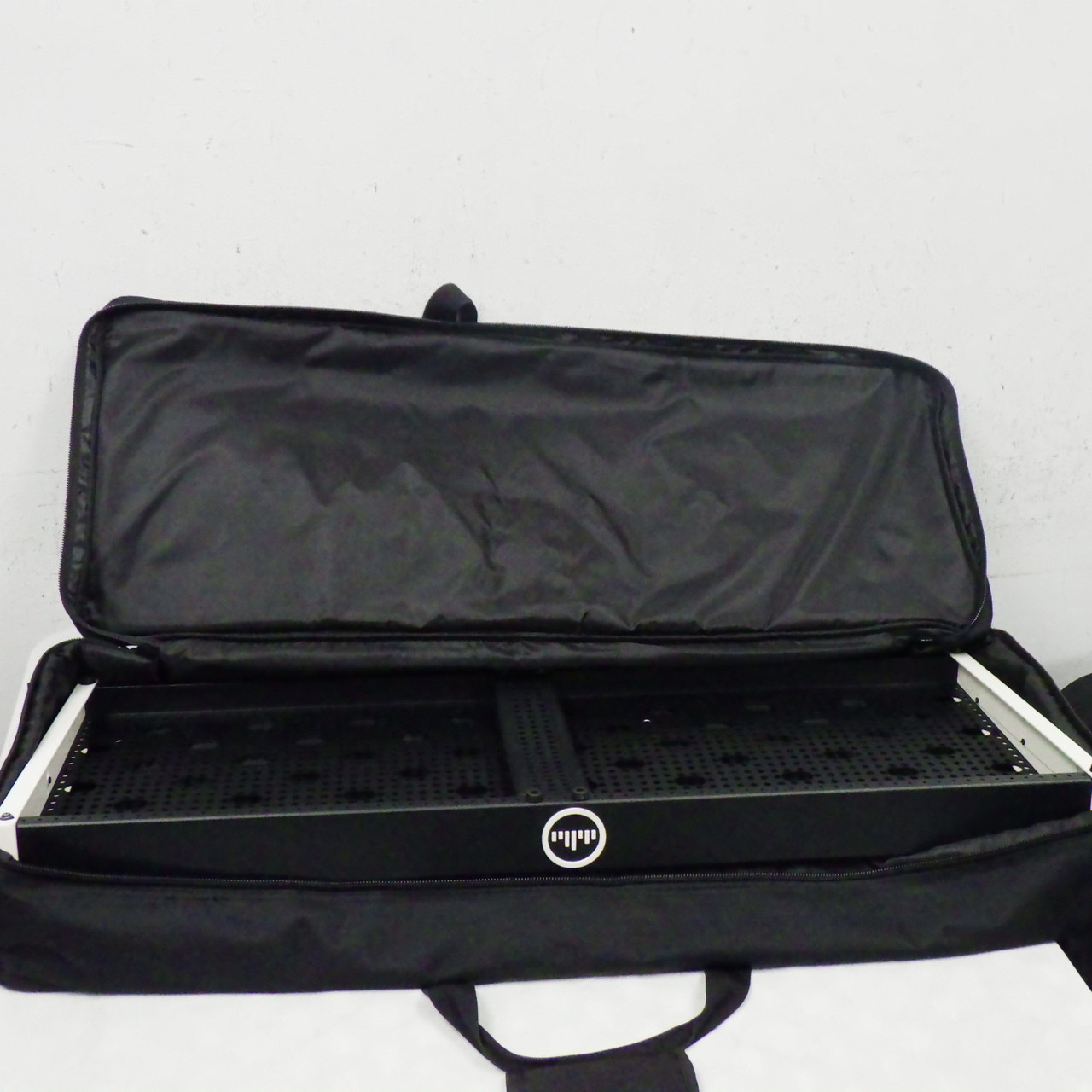 Used Temple Audio DUO 24 PEDALBOARD WITH BAG Pedal Board
