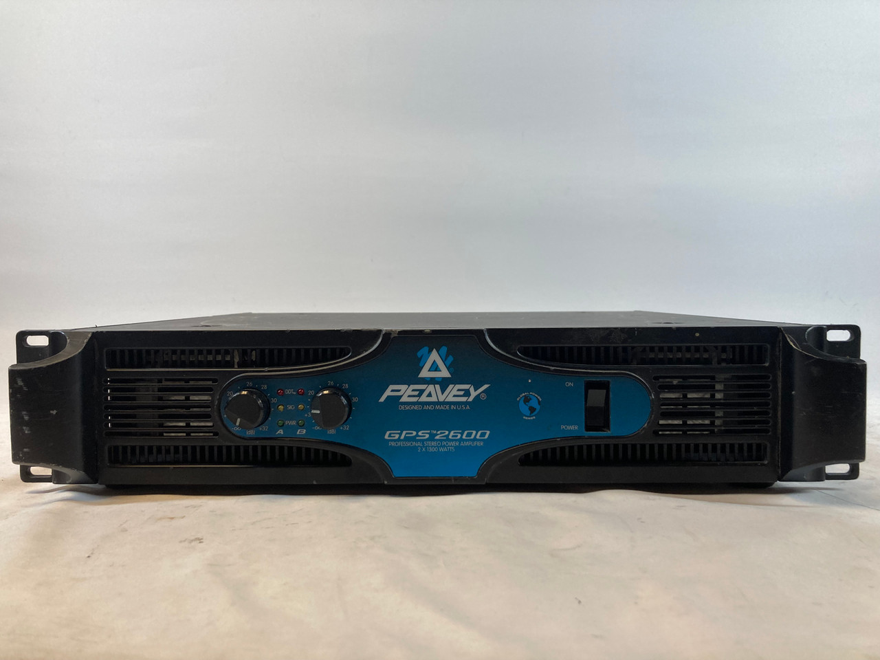 Used Peavey GPS 2600 Power Amp