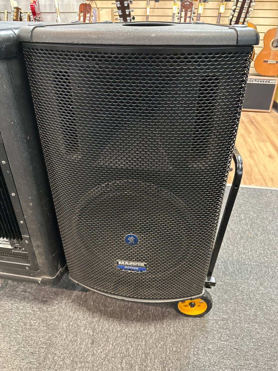 Used Mackie SA1521 Powered Full Range Speaker Cabinet