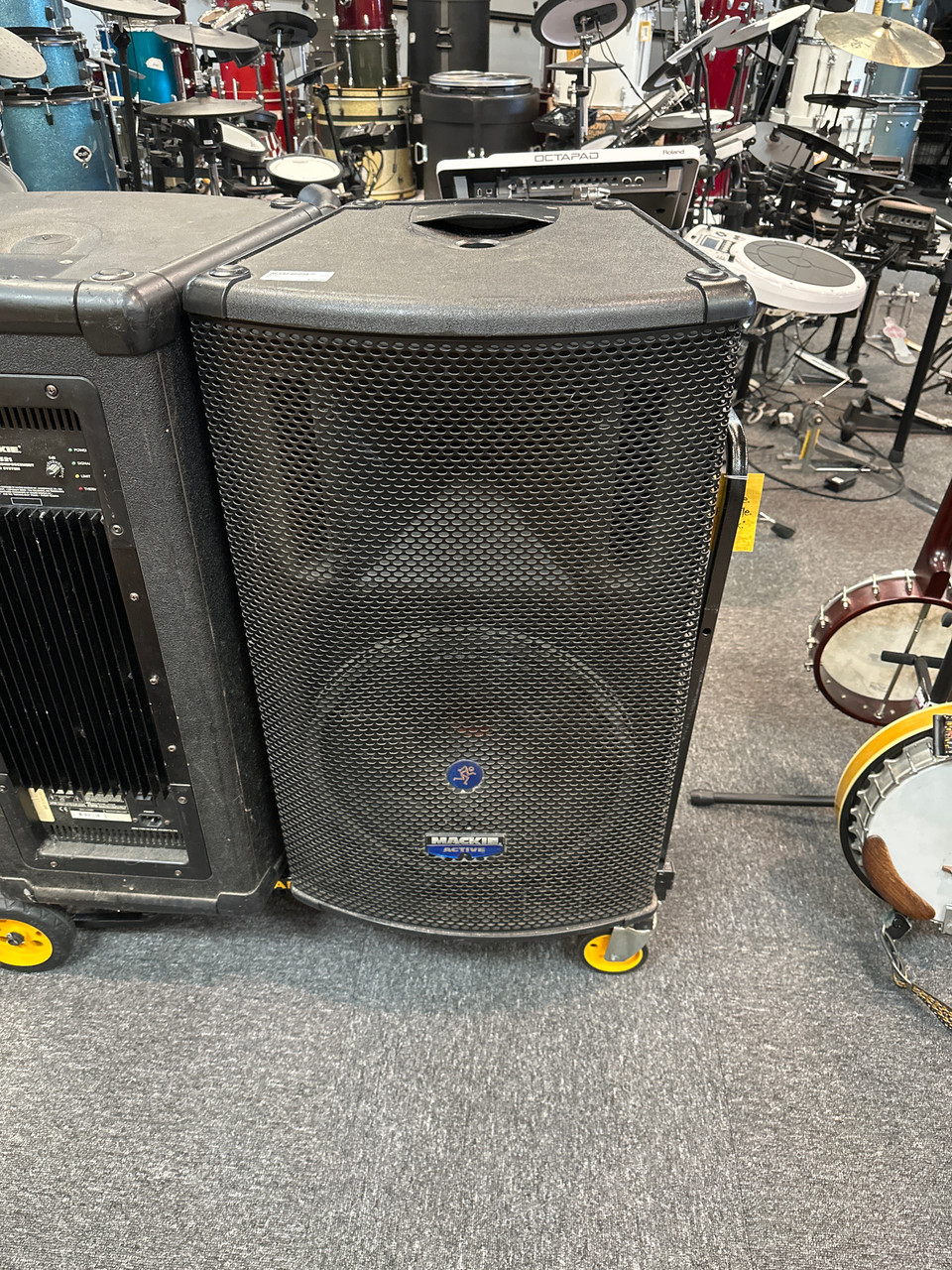 Used Mackie SA1521 Powered Full Range Speaker Cabinet