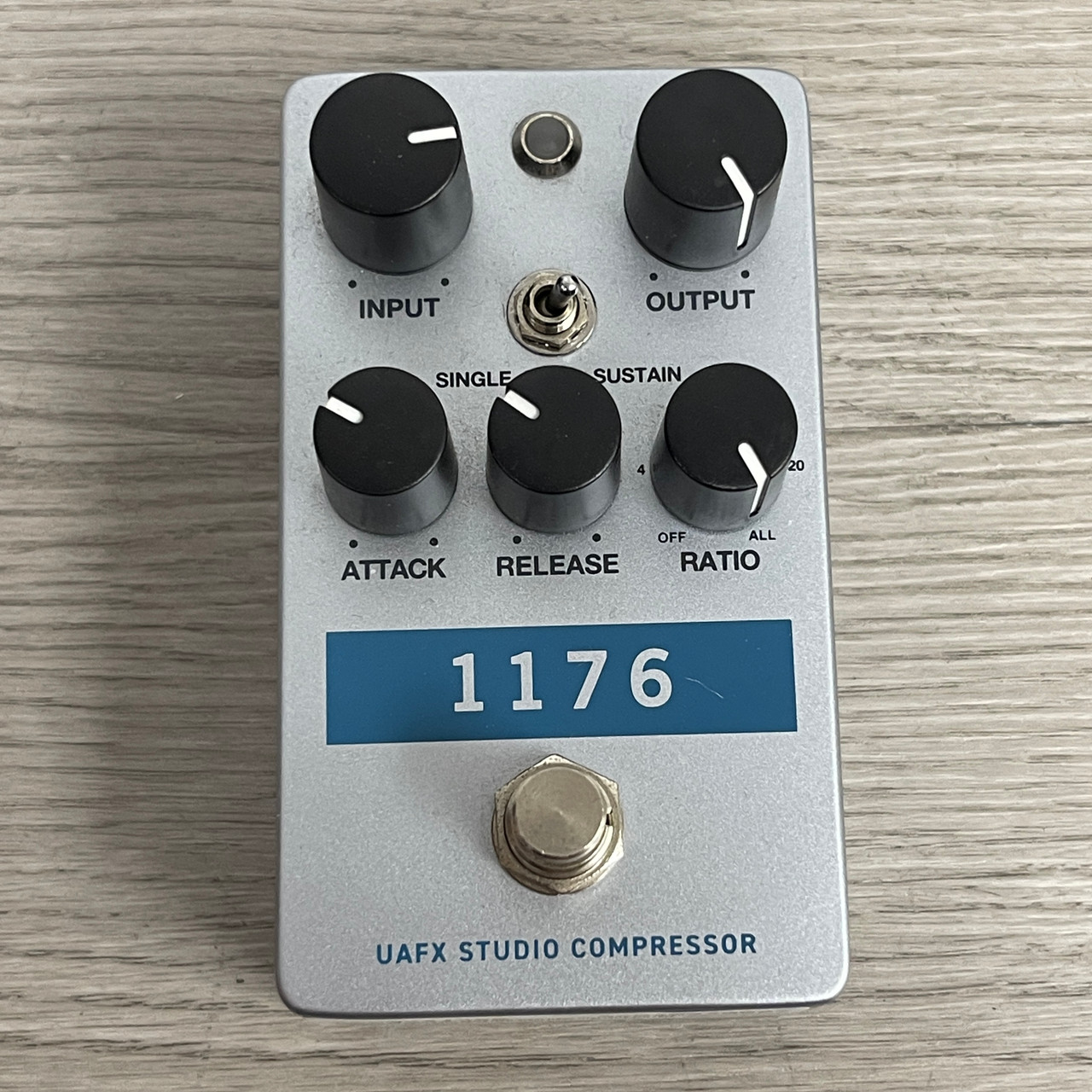 Used UNIVERSAL AUDIO 1176 STUDIO COMPRESSOR Compressor Pedal