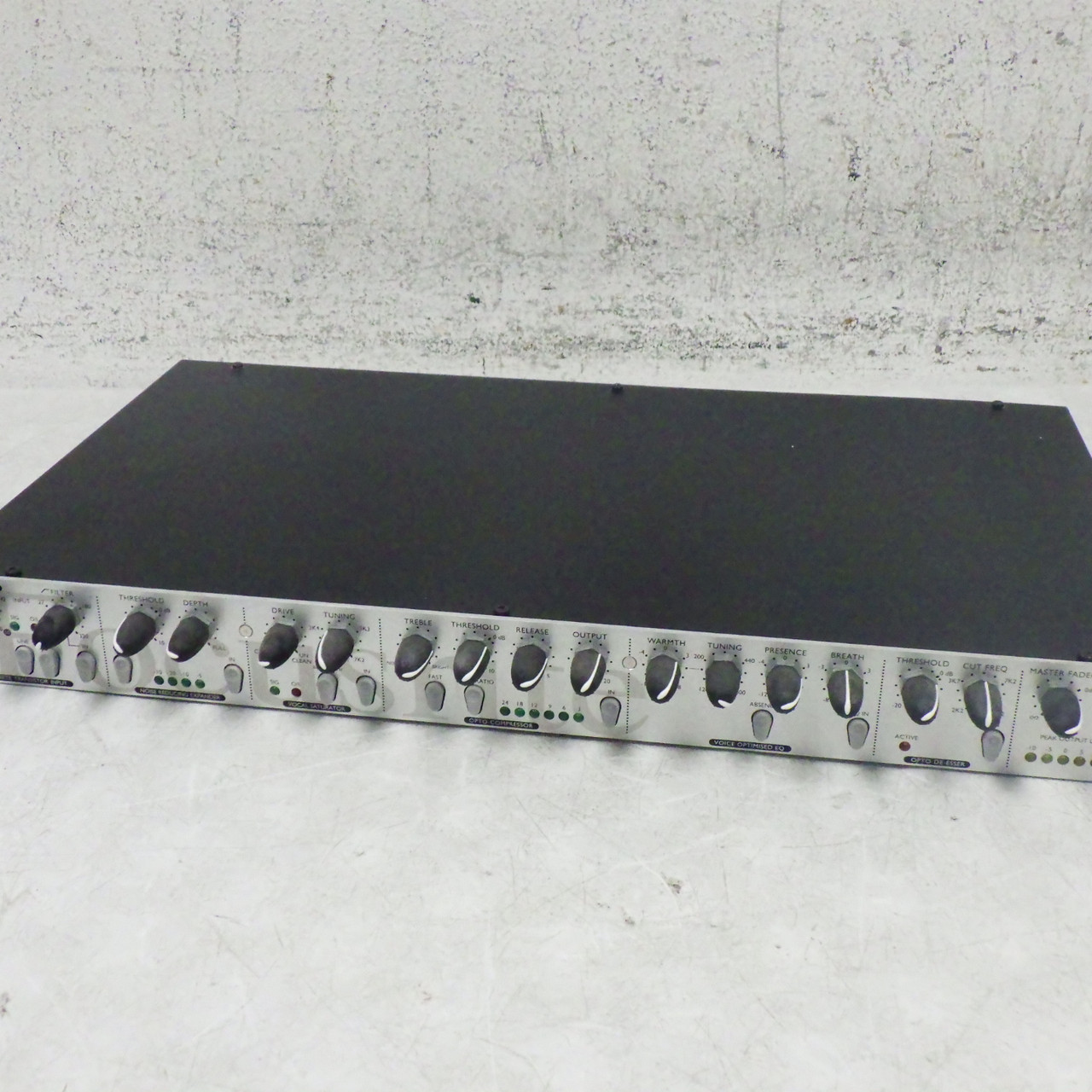 キッチンプロ □□【希少品】Focusrite PLATINUM VOICE MASTER マイクプリアンプ