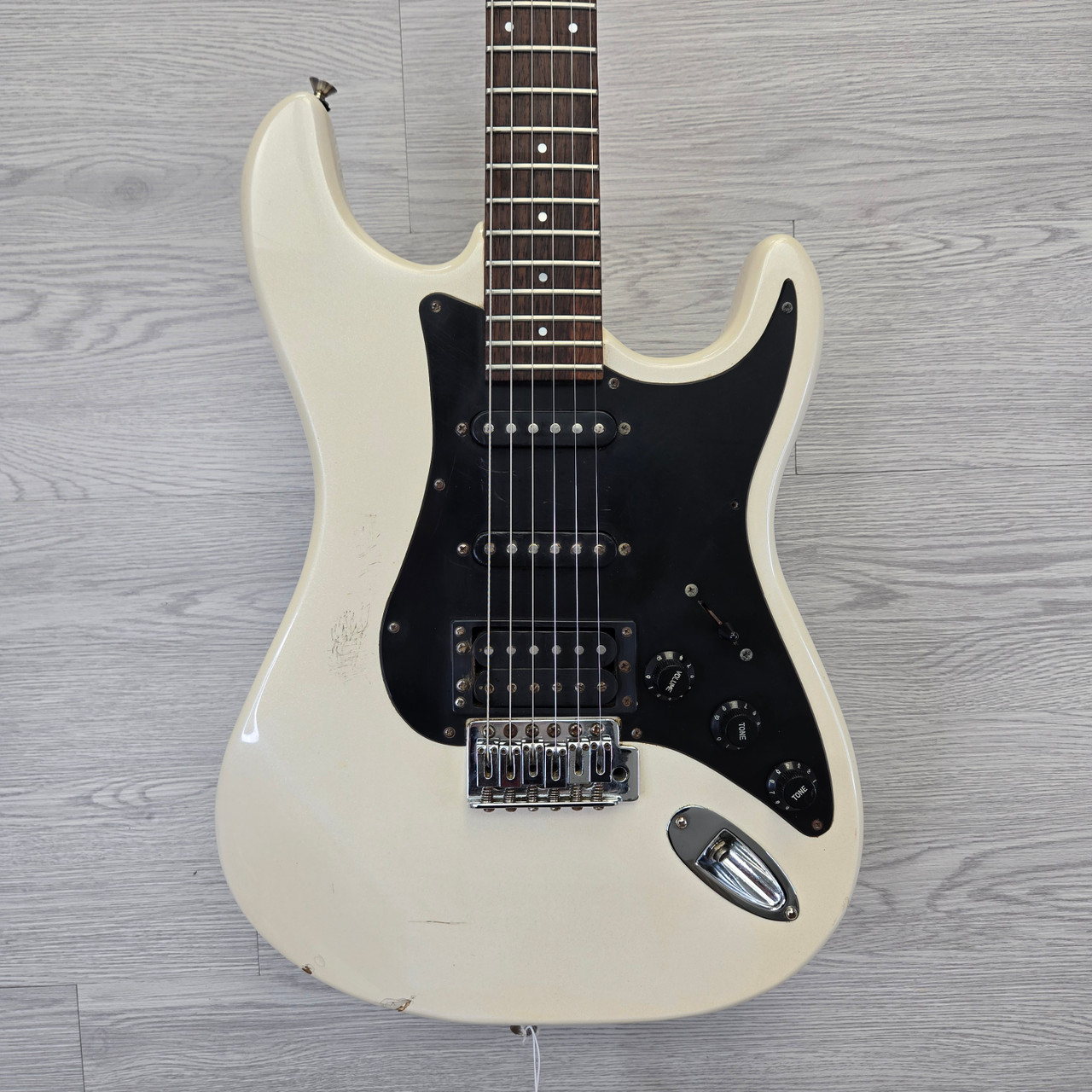 Used Samick HSS S-TYPE S Type Electric Guitar White 6-String