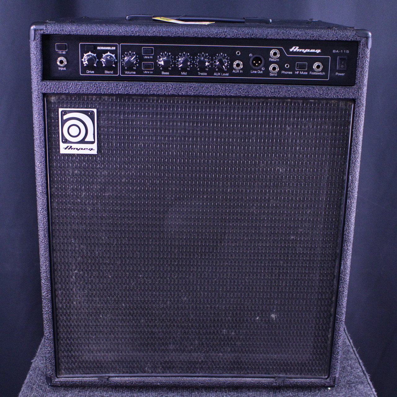 Used Ampeg BA-115 BASS COMBO AMP 150W 1 x 15 Bass Combo Amplifier