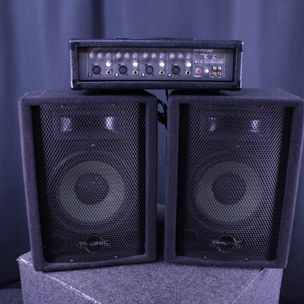 Used Phonic 410 PA SYSTEM W/SPEAKERS Powered Full Range Speaker