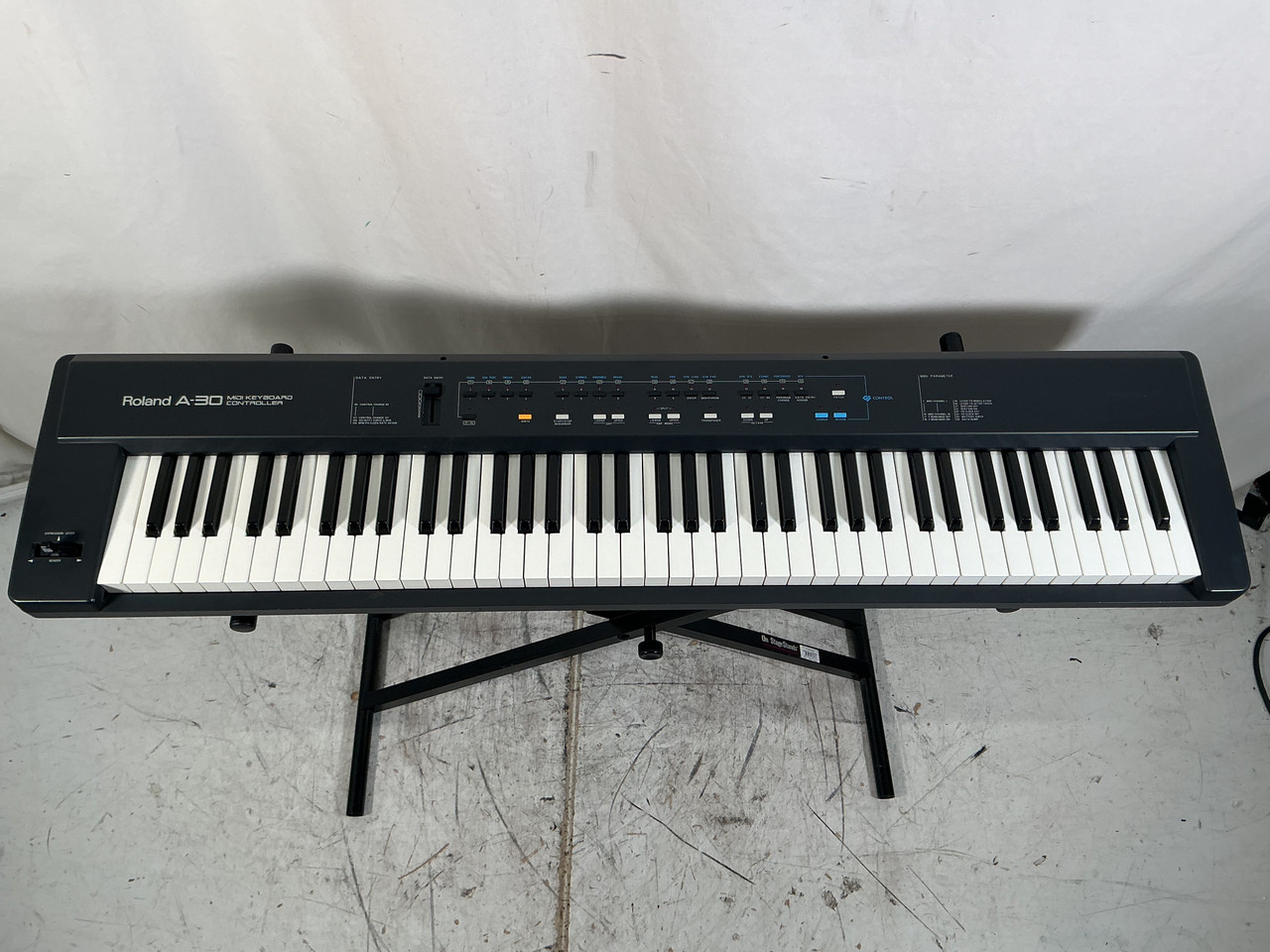 Used Roland A-30 MIDI CONTROLLER 61-Key Controller 61-Key