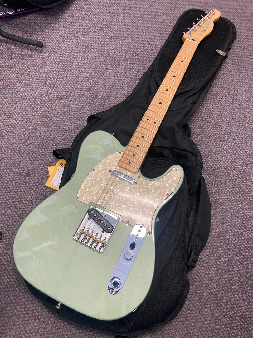 Used Fender TELECASTER MIM T Type Electric Guitar Green 6-String