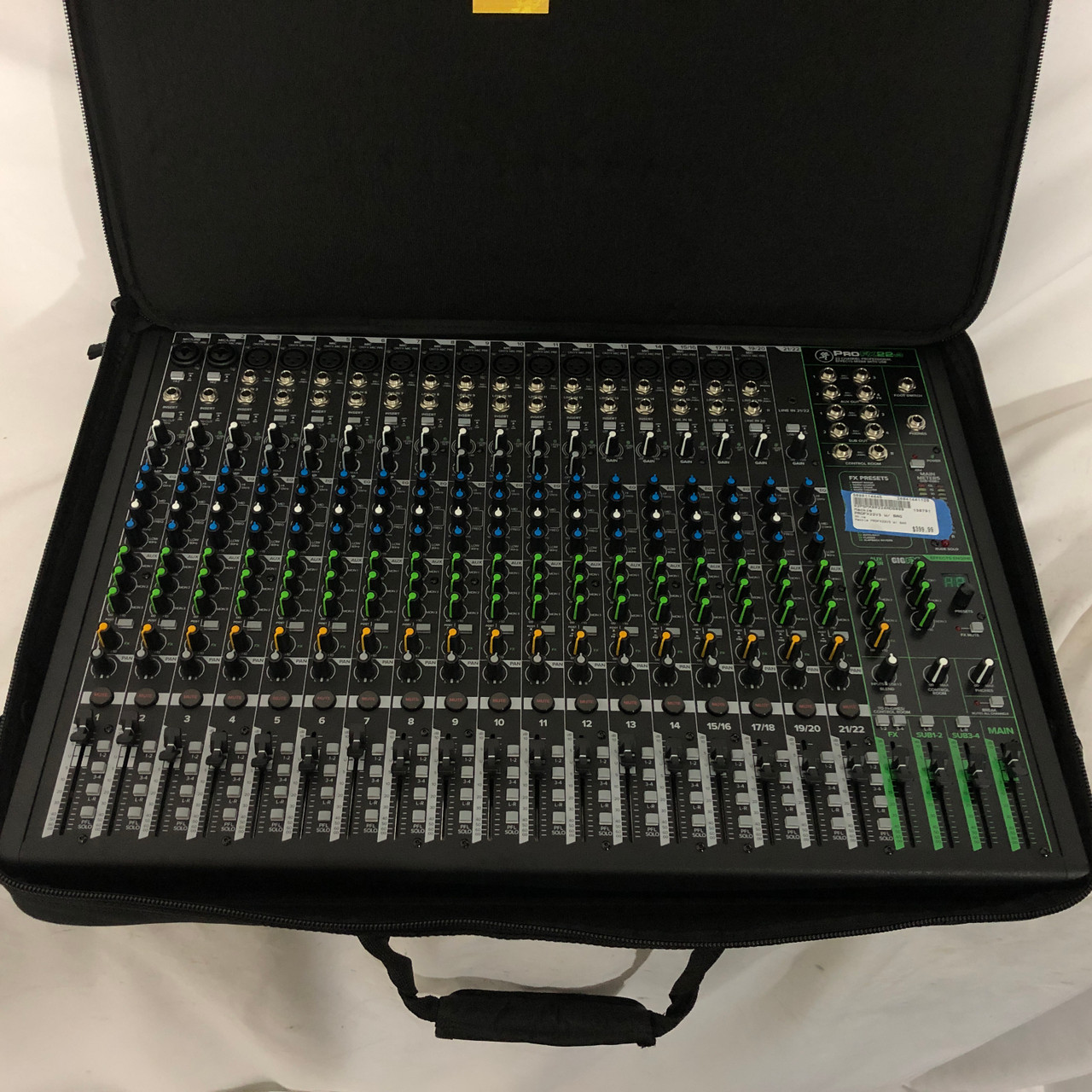 Used Mackie PROFX22V3 W/ BAG Mixing Console