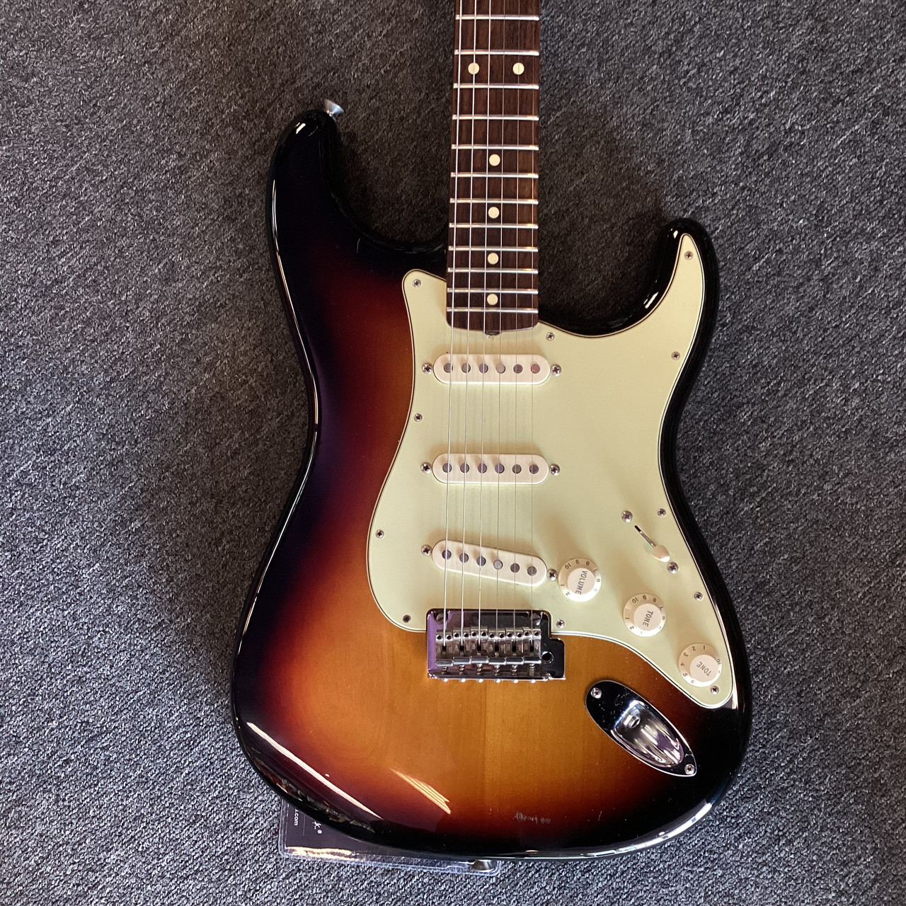 Used Fender CLASSIC PLAYER 60S STRATOCASTER S Type Electric Guitar
