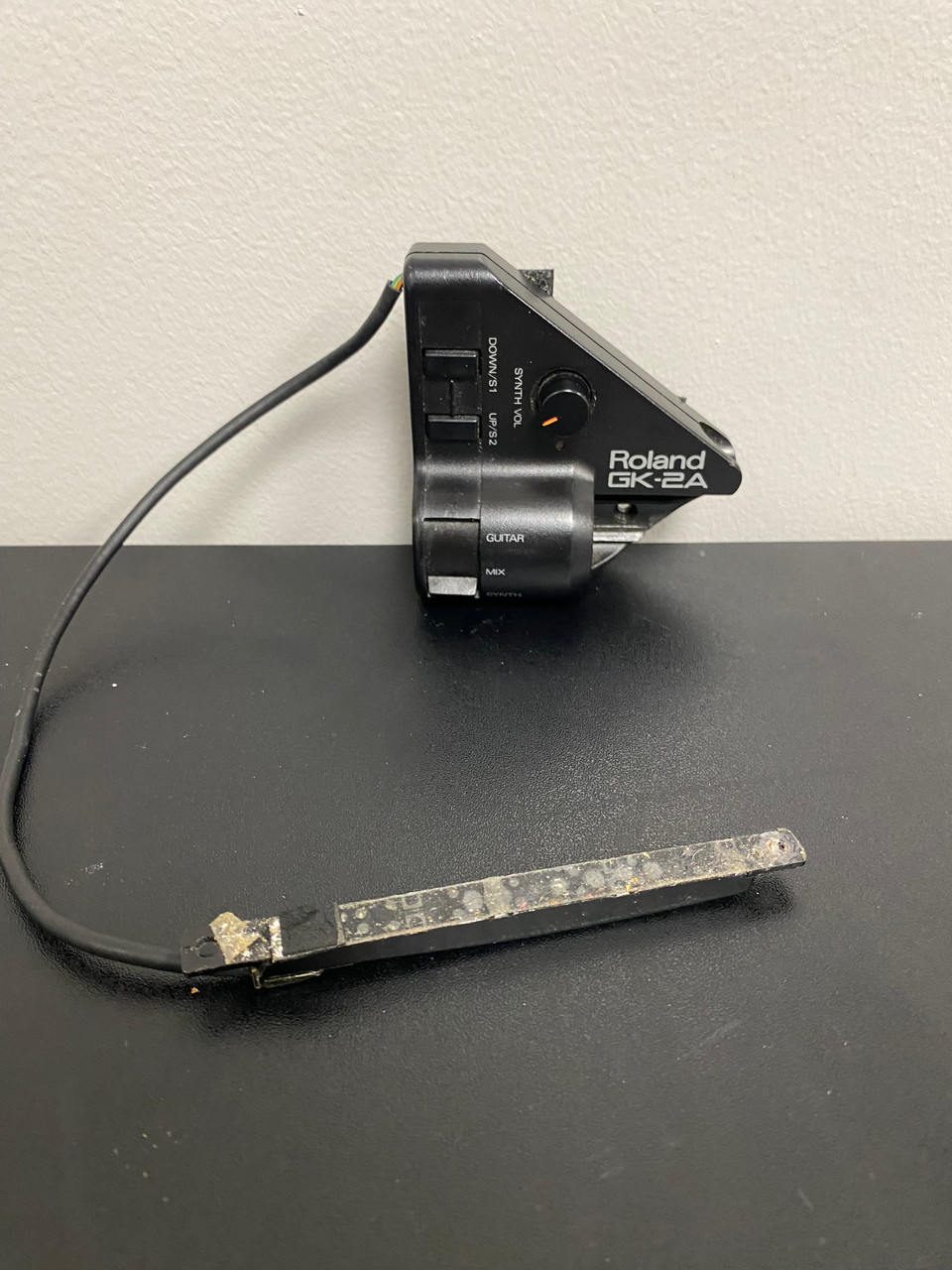 Used Roland GK-2A Guitar Pickup