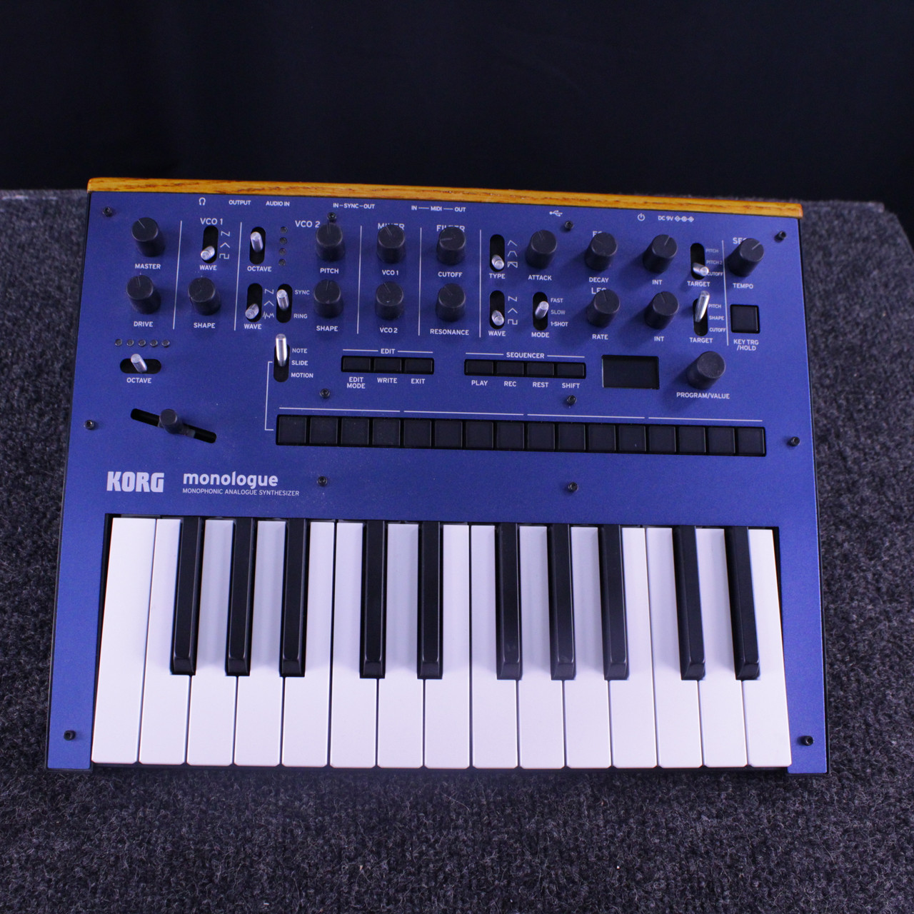 Used Korg MONOLOGUE SYNTH W/PWR 25-Key Synthesizer 25-Key