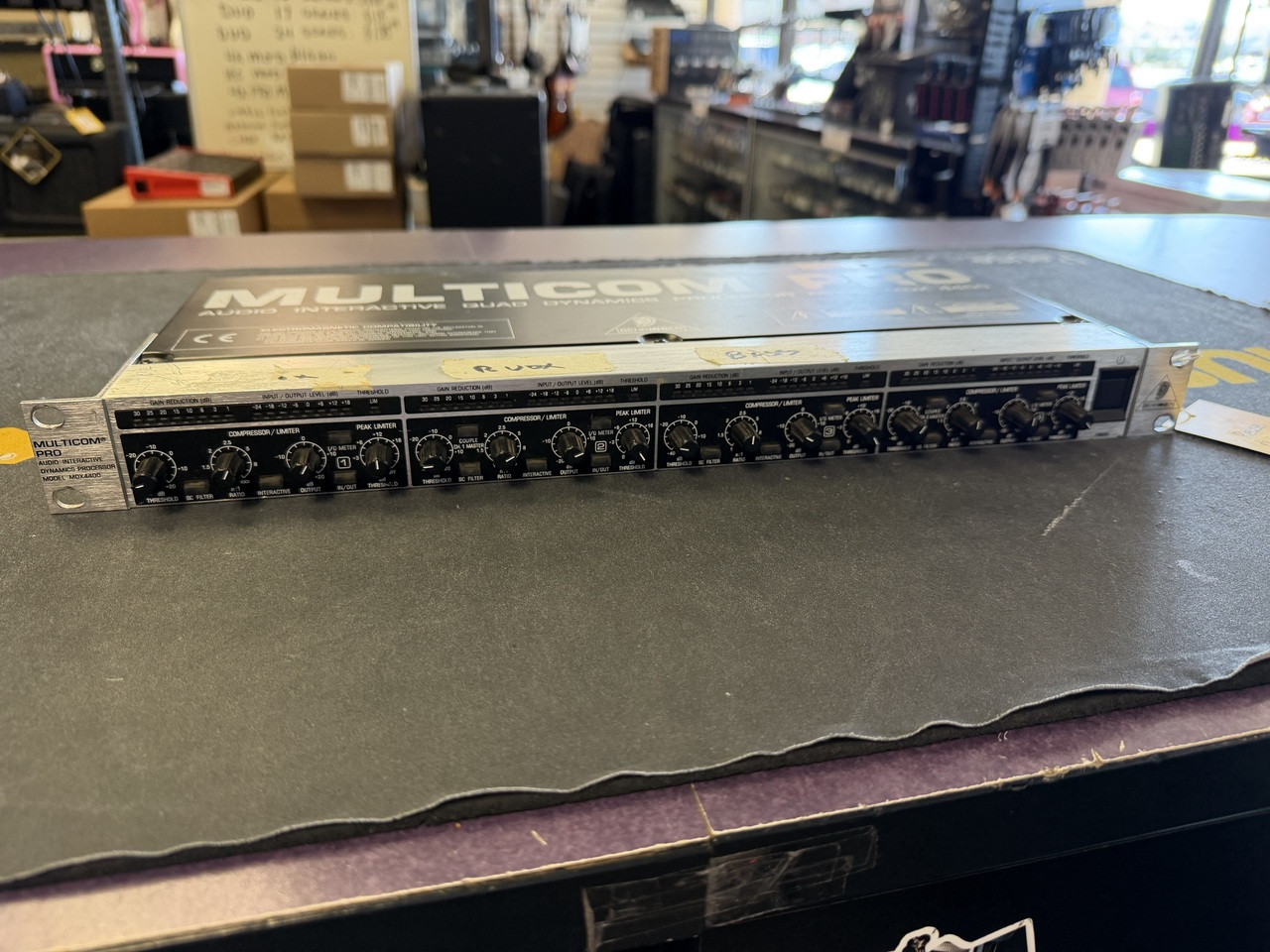 Used Behringer MULTICOM PRO MDX 4400 Rackmount Recording Device