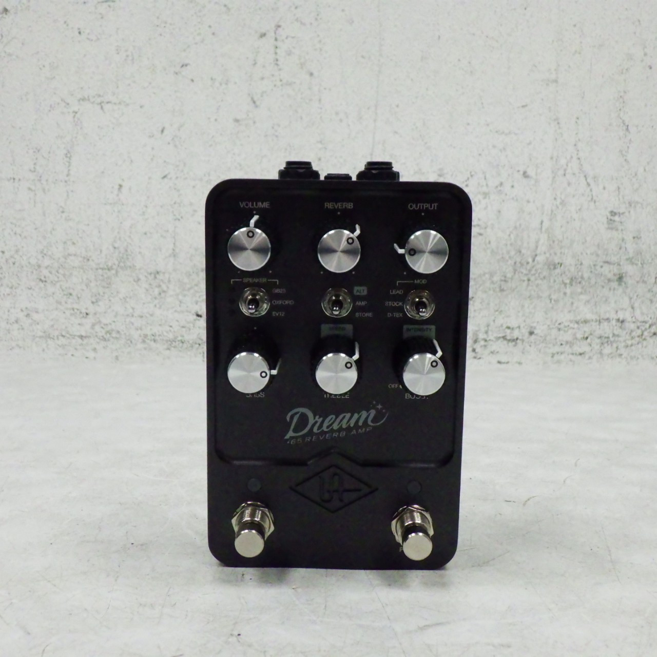 Used UNIVERSAL AUDIO DREAM 65 Guitar Effects Pedal