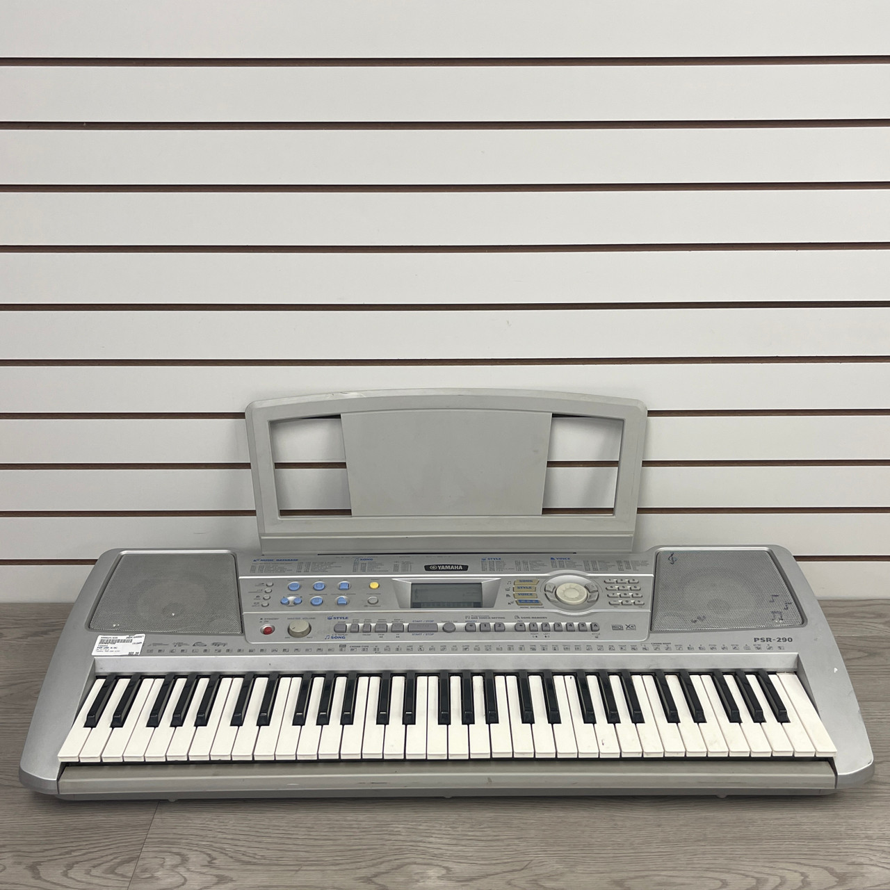 Used Yamaha PSR-290 W/AC 61-Key Keyboard 61-Key