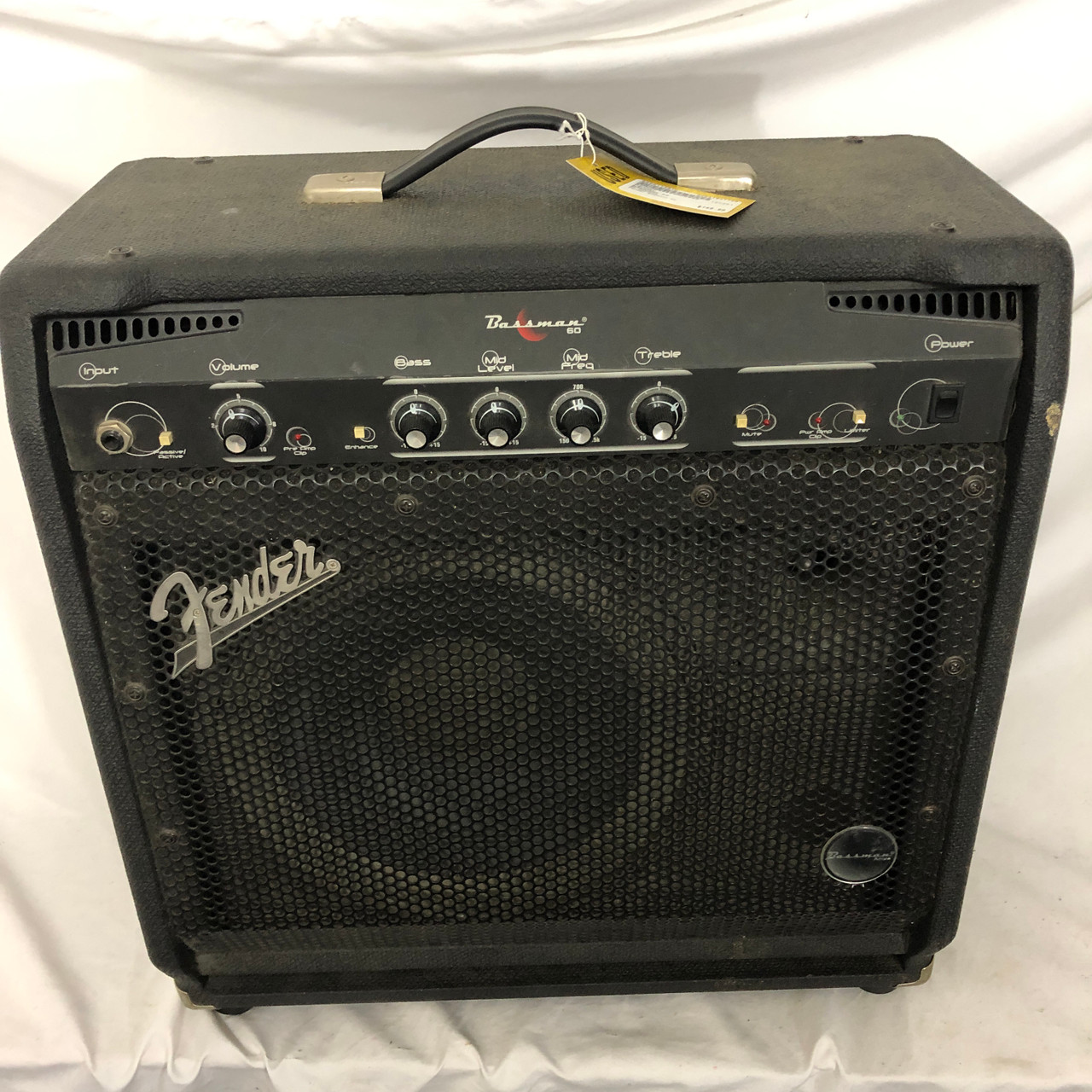 Used Fender BASSMAN 60 1 x 15 Bass Combo Amplifier 1 x 15