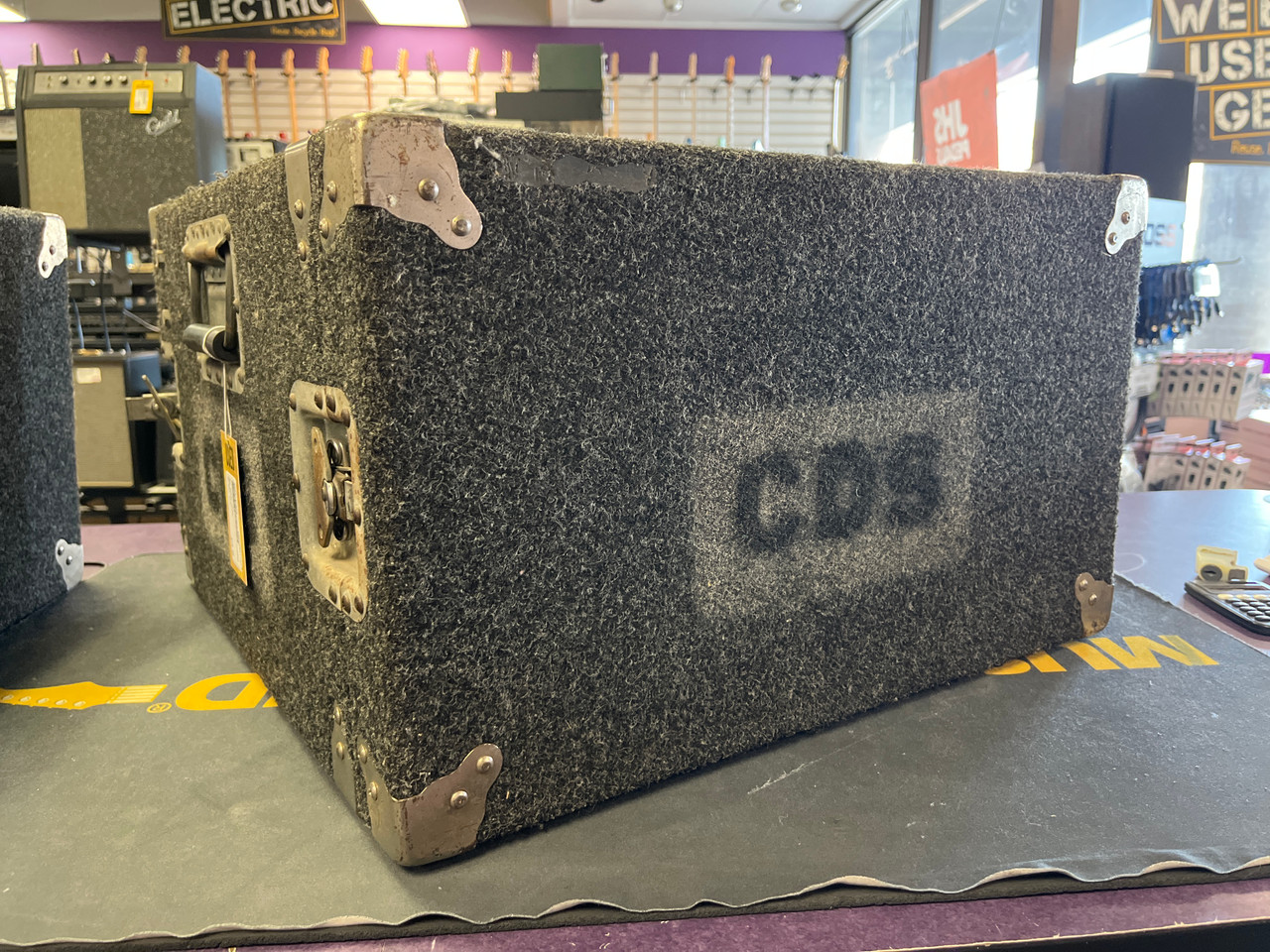 Used 6U RACK CASE Medium Road Case