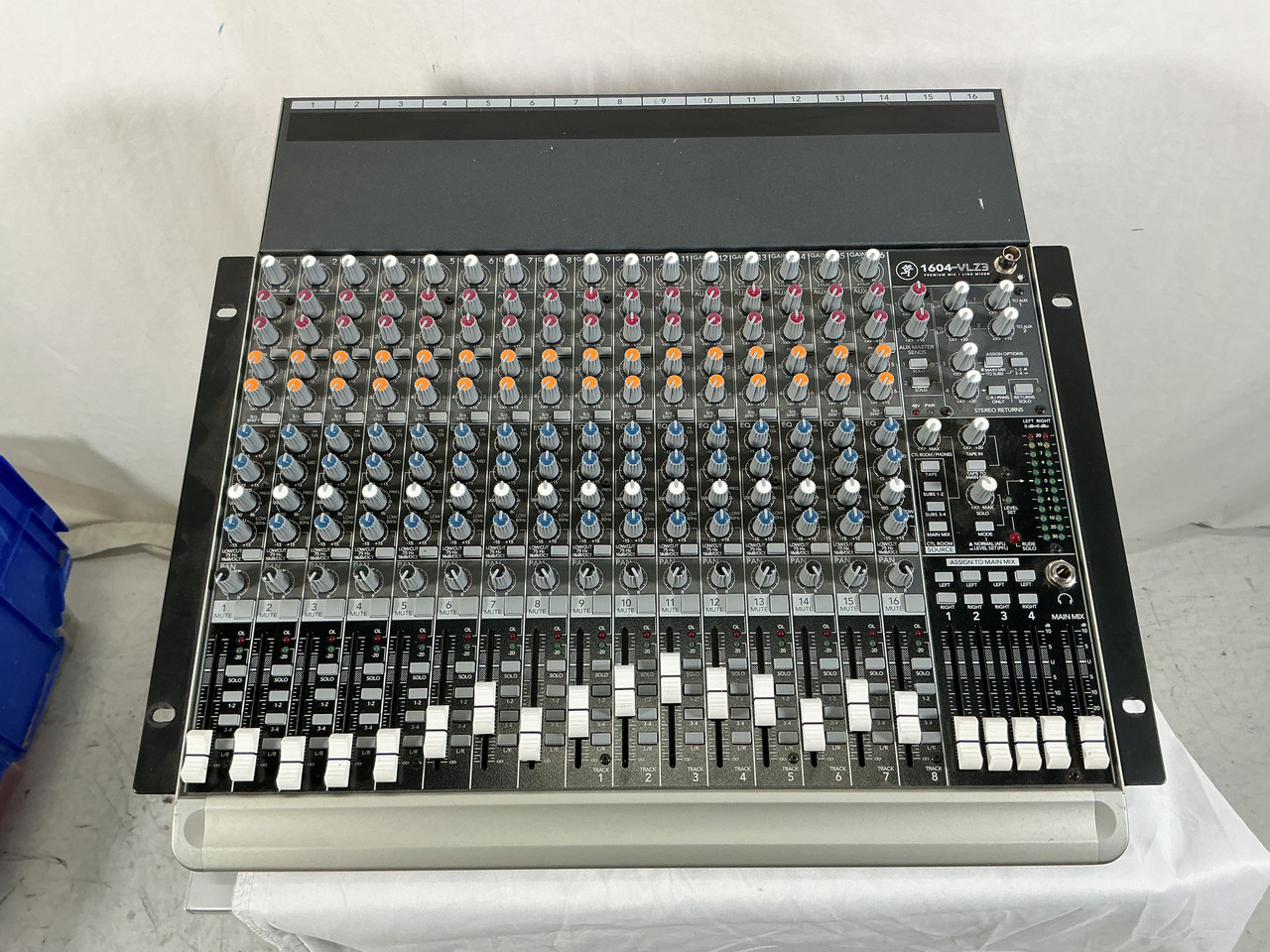 Used Mackie 1604-VLZ3 Mixing Console