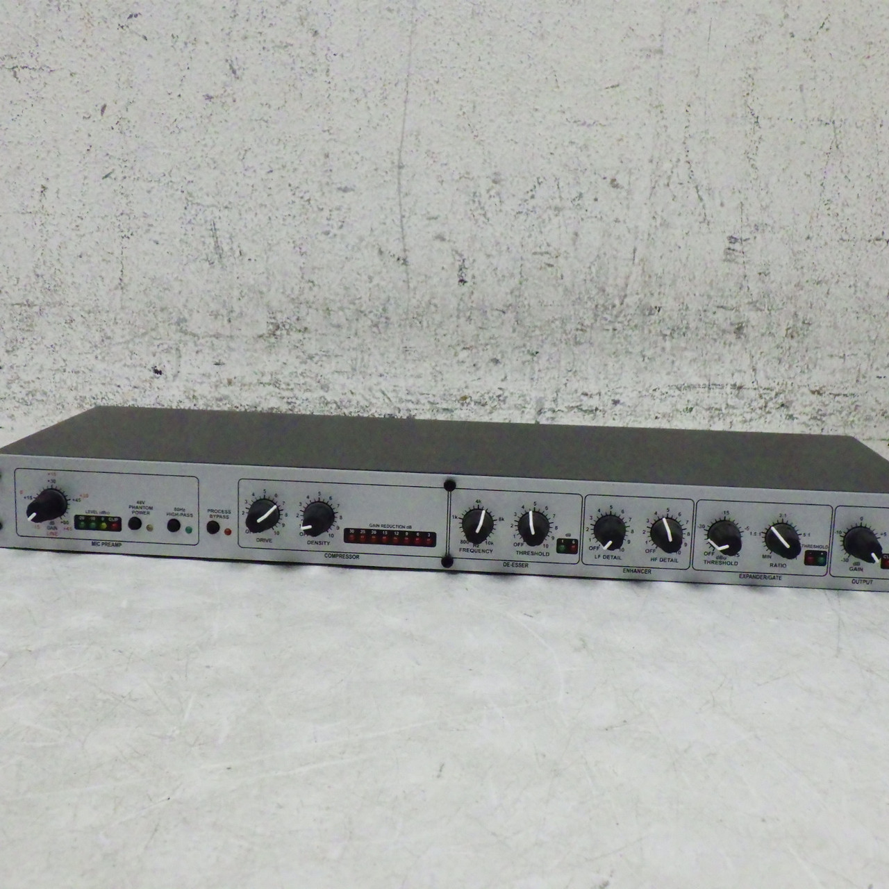Used DBX 286S MIC PREAMP/PROCESSOR Preamp