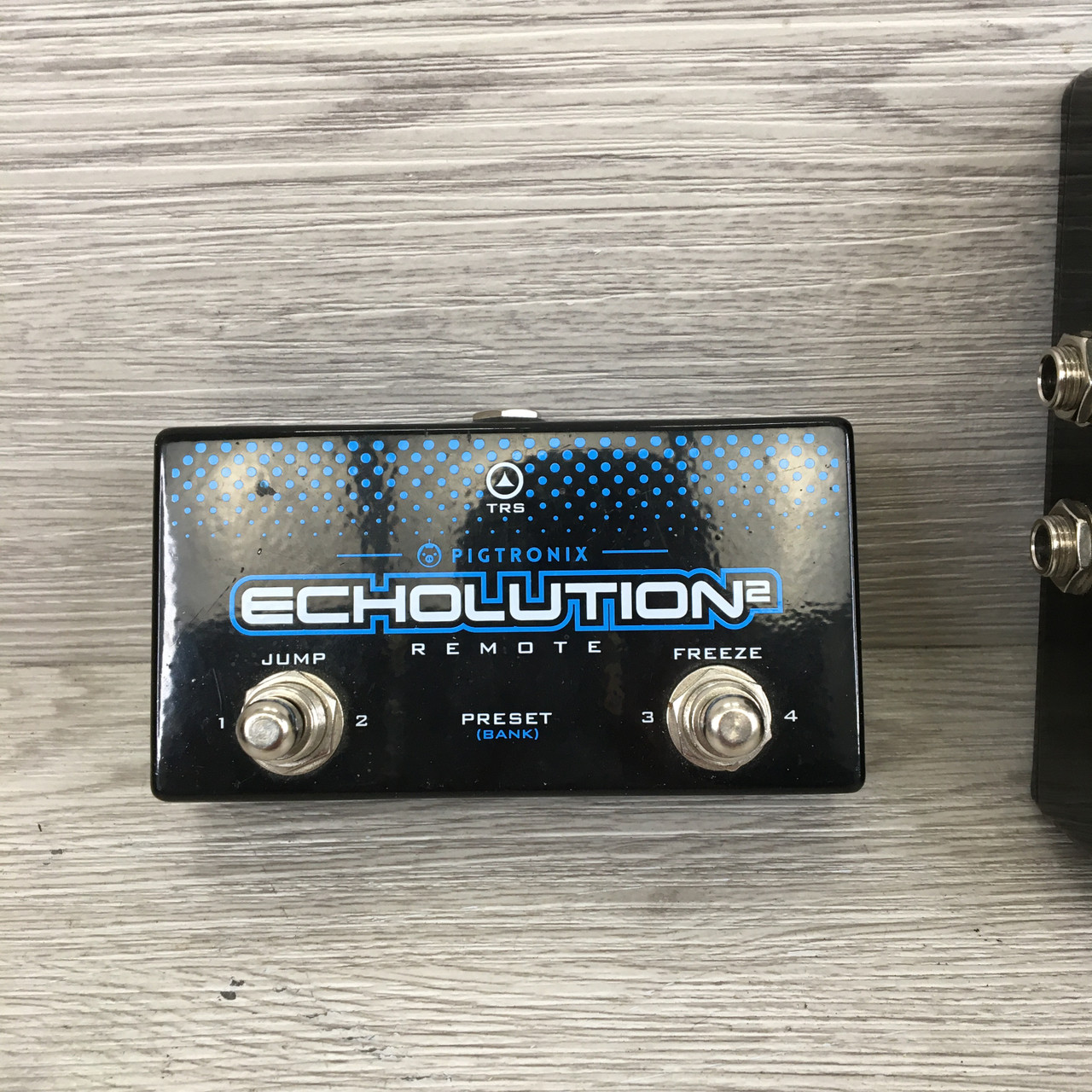 Used Pigtronix ECHOLUTION 2 REMOTE W/BOX Switch Pedal