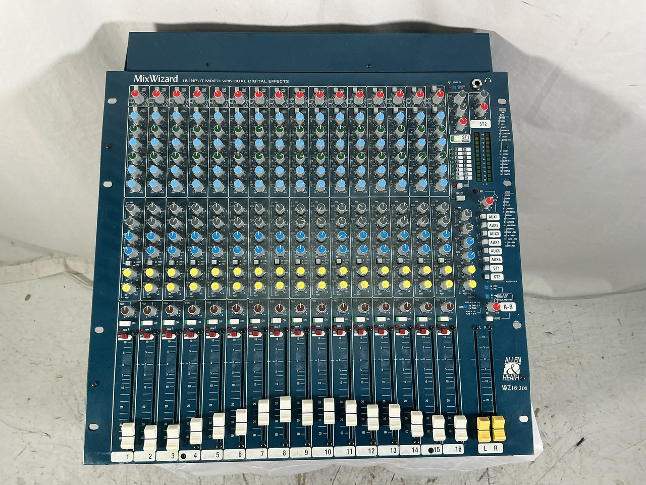 Used Allen & Heath MIXWIZARD WZ 16.2 DX Mixing Console