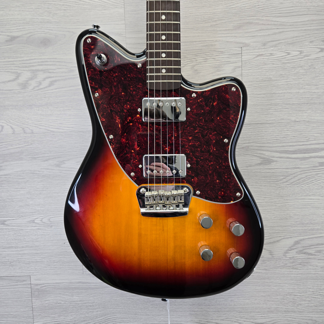 Used Squier PARANORMAL TORONADO Offset Double Cutaway Electric