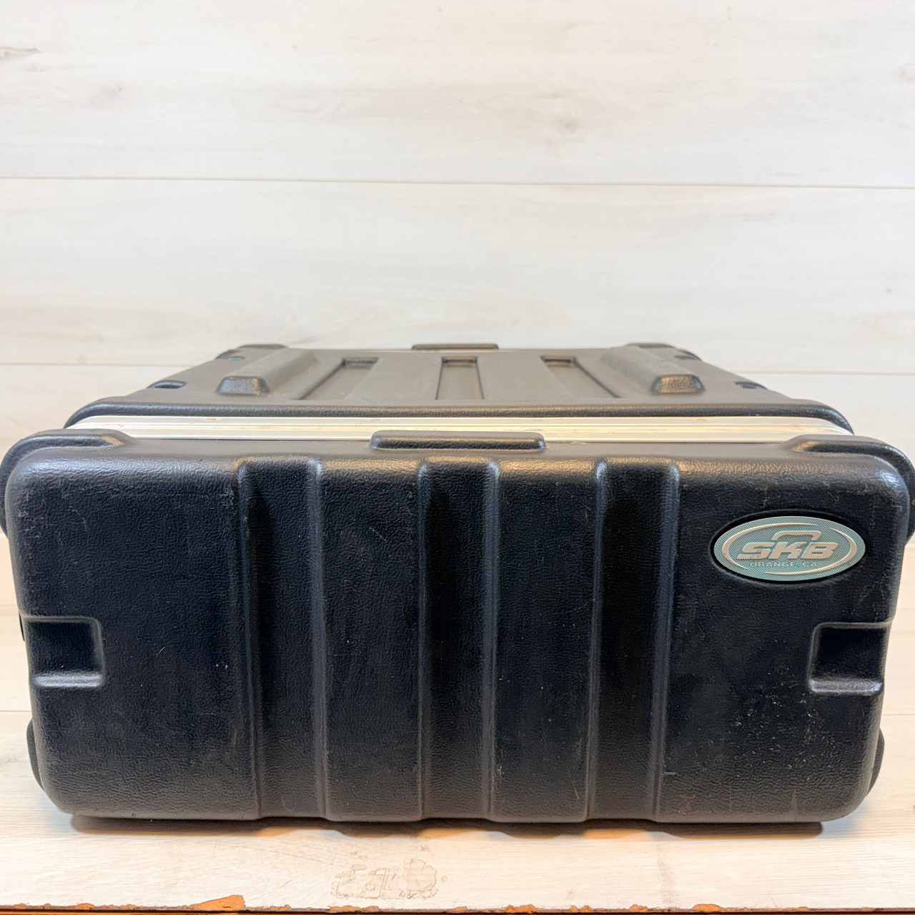 Used SKB 4U RACK CASE Medium Road Case
