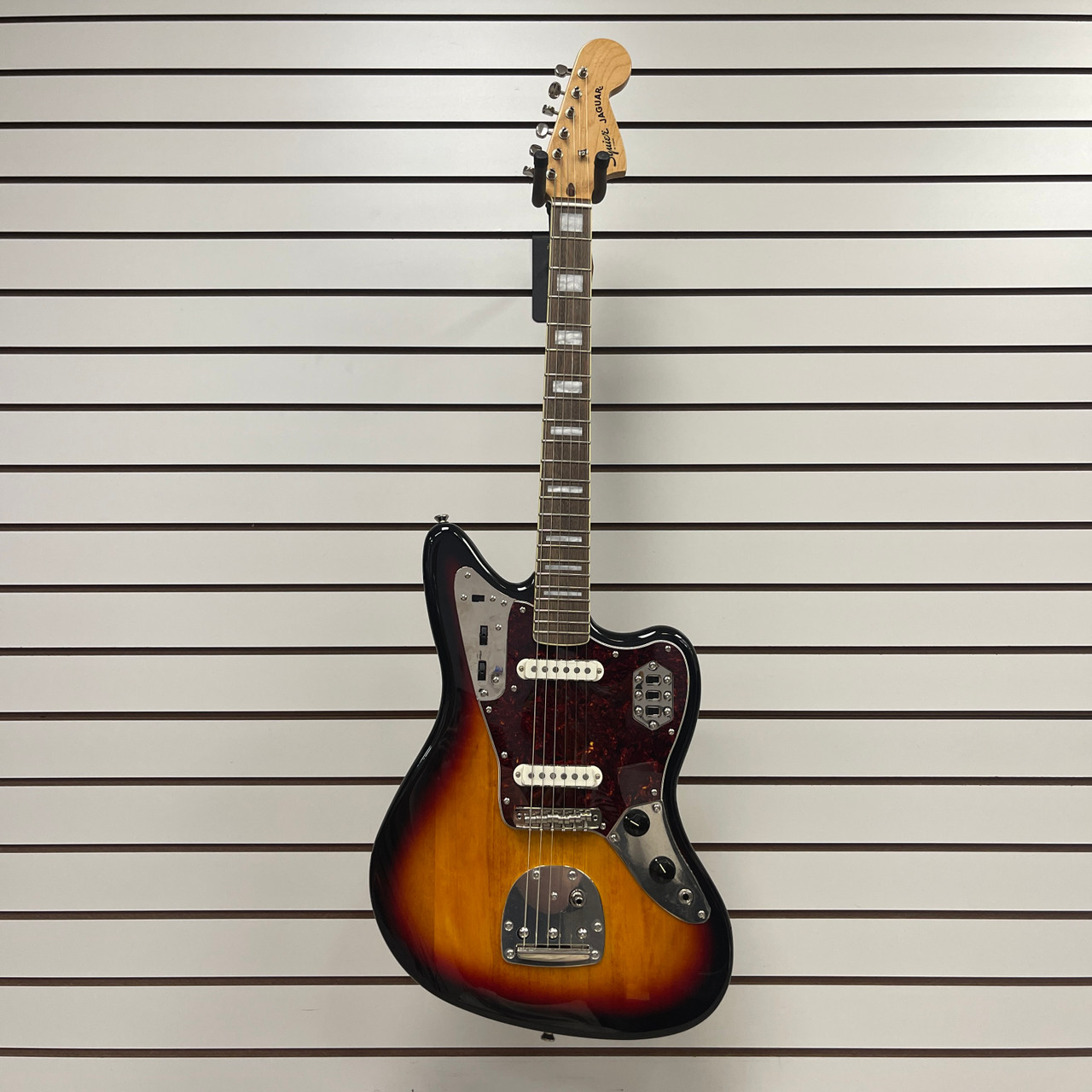 Used Squier CLASSIC VIBE 70S JAGUAR B-STOCK Offset Double Cutaway
