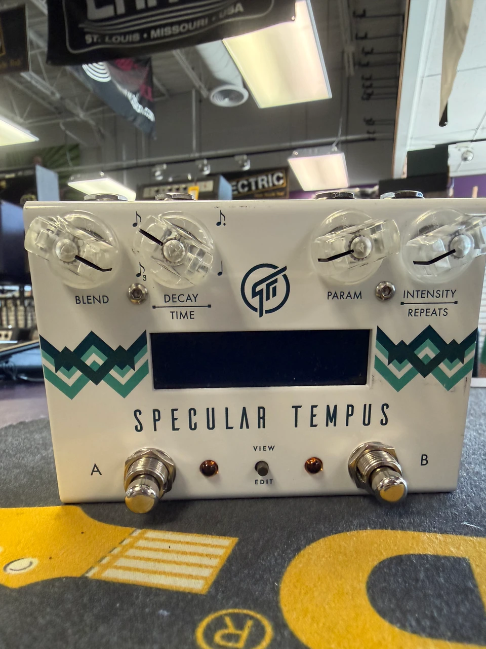 Used GFI SYSTEM SPECULAR TEMPUS Reverb Pedal