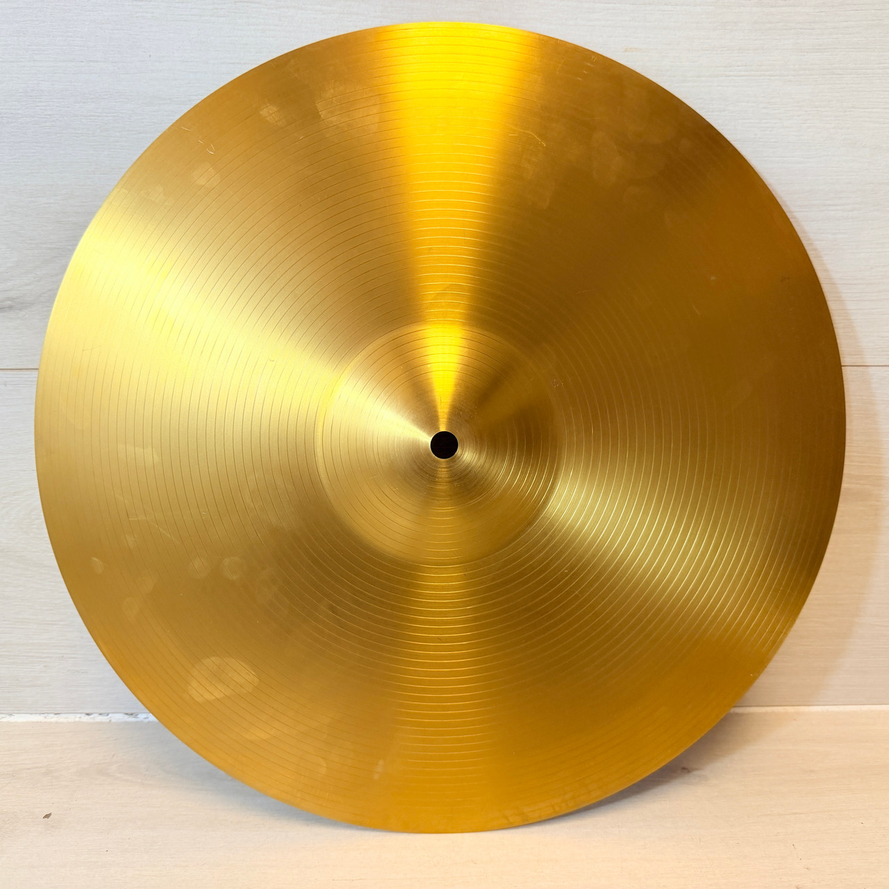 Used 15IN CRASH CYMBAL Crash Cymbal 15