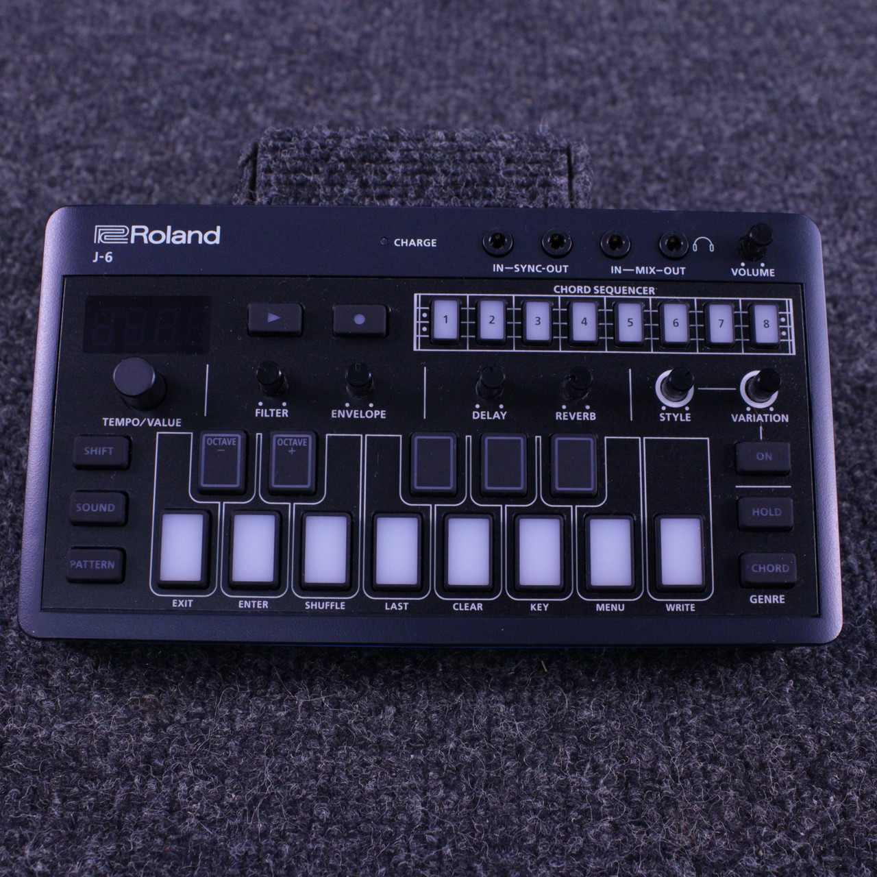 Used Roland J-6 COMPACT SYNTH Compact Synthesizer Compact