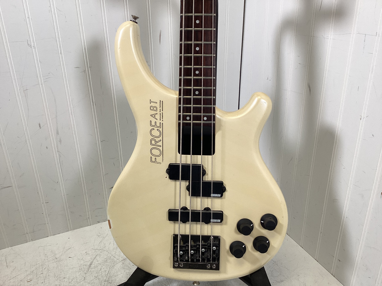Used Washburn FORCE ABT P Type Bass Guitar White 4-String
