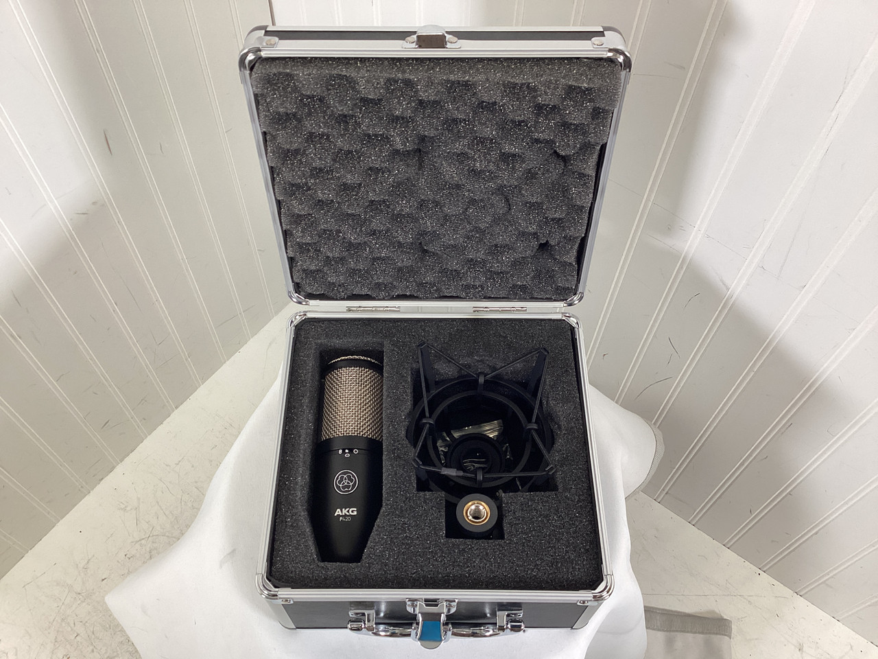 AKG P420 箱付き Used Akg P-420 Condenser Microphone
