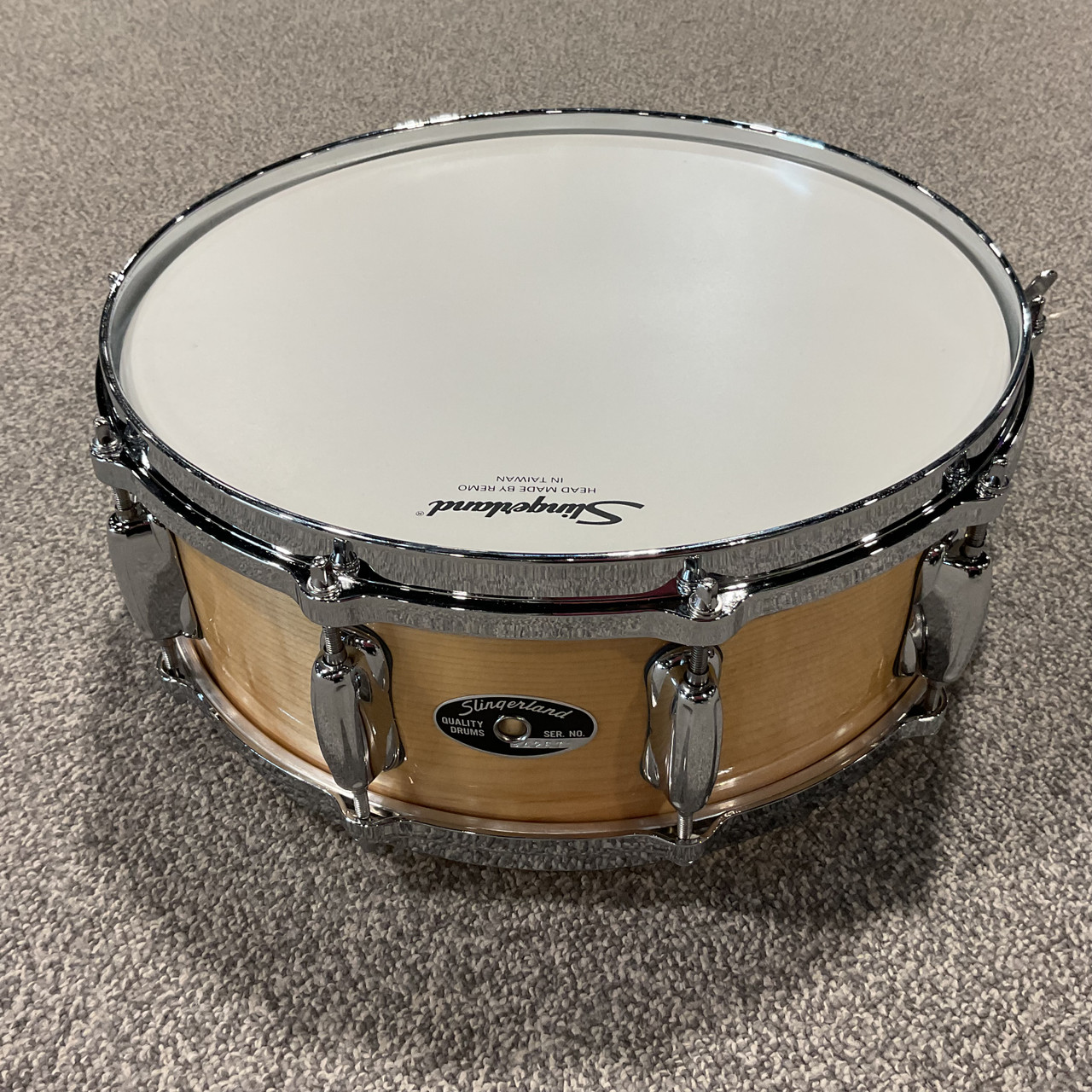 Used SLINGERLAND 90s 5.5 X 14 MAPLE Snare Drum