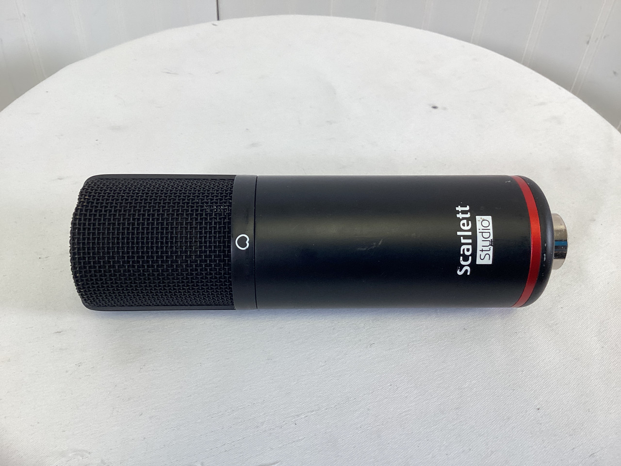 Used Focusrite SCARLETT STUDIO MIC Dynamic Microphone