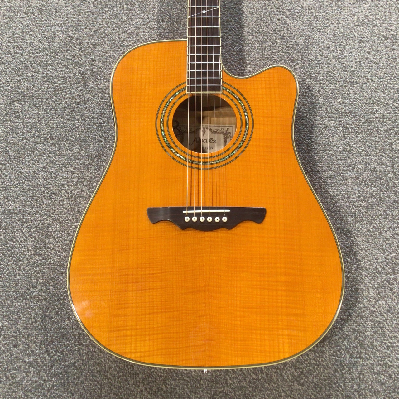 Used ALVAREZ FD60 AMB Acoustic-Electric Guitar