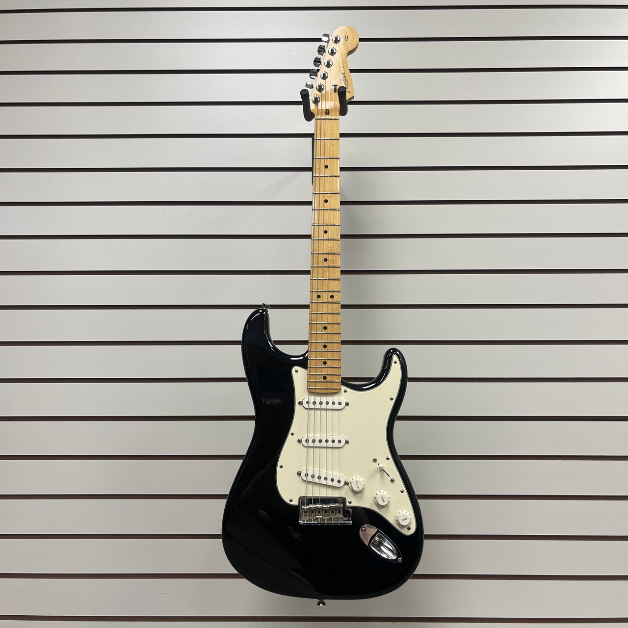Used Fender AMERICAN STANDARD STRATOCASTER S Type Electric Guitar