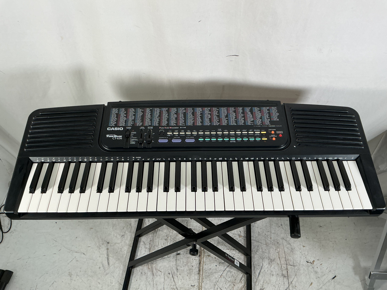 Used Casio CT-636 TONE BANK Vintage 61-Key Keyboard 61-Key