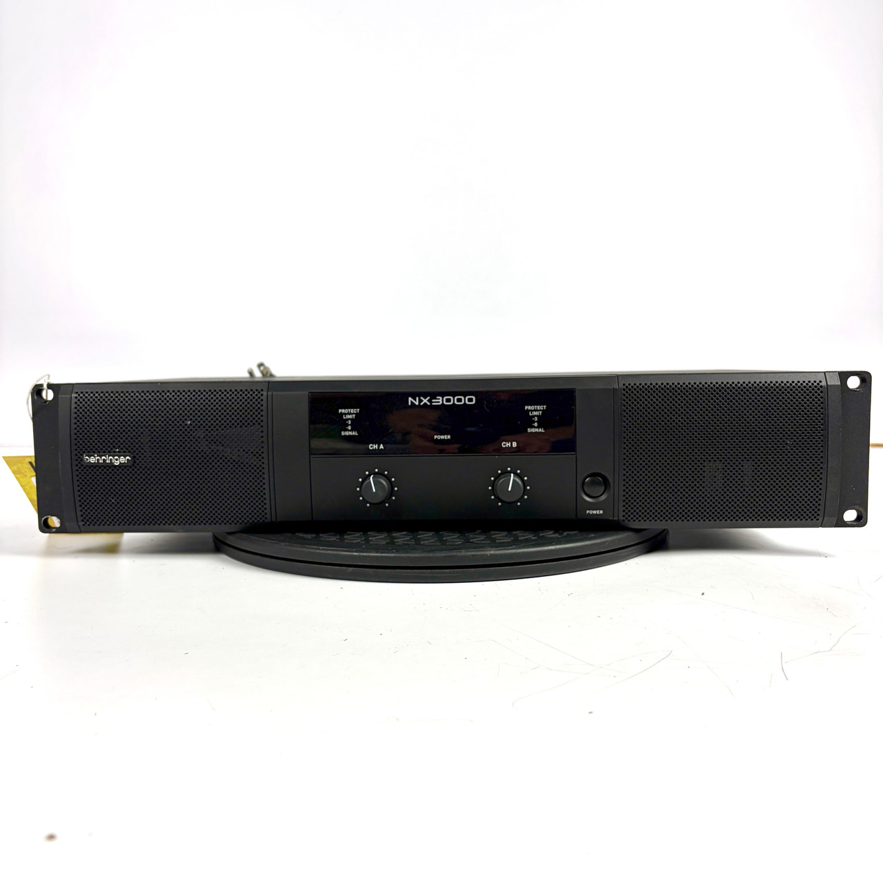 Used Behringer NX3000 Power Amplifier