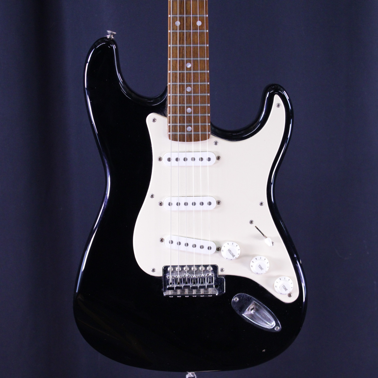 【中古】Squier Affinity Stratocaster Used Squier AFFINITY STRAT S Type Electric Guitar Black 6-String
