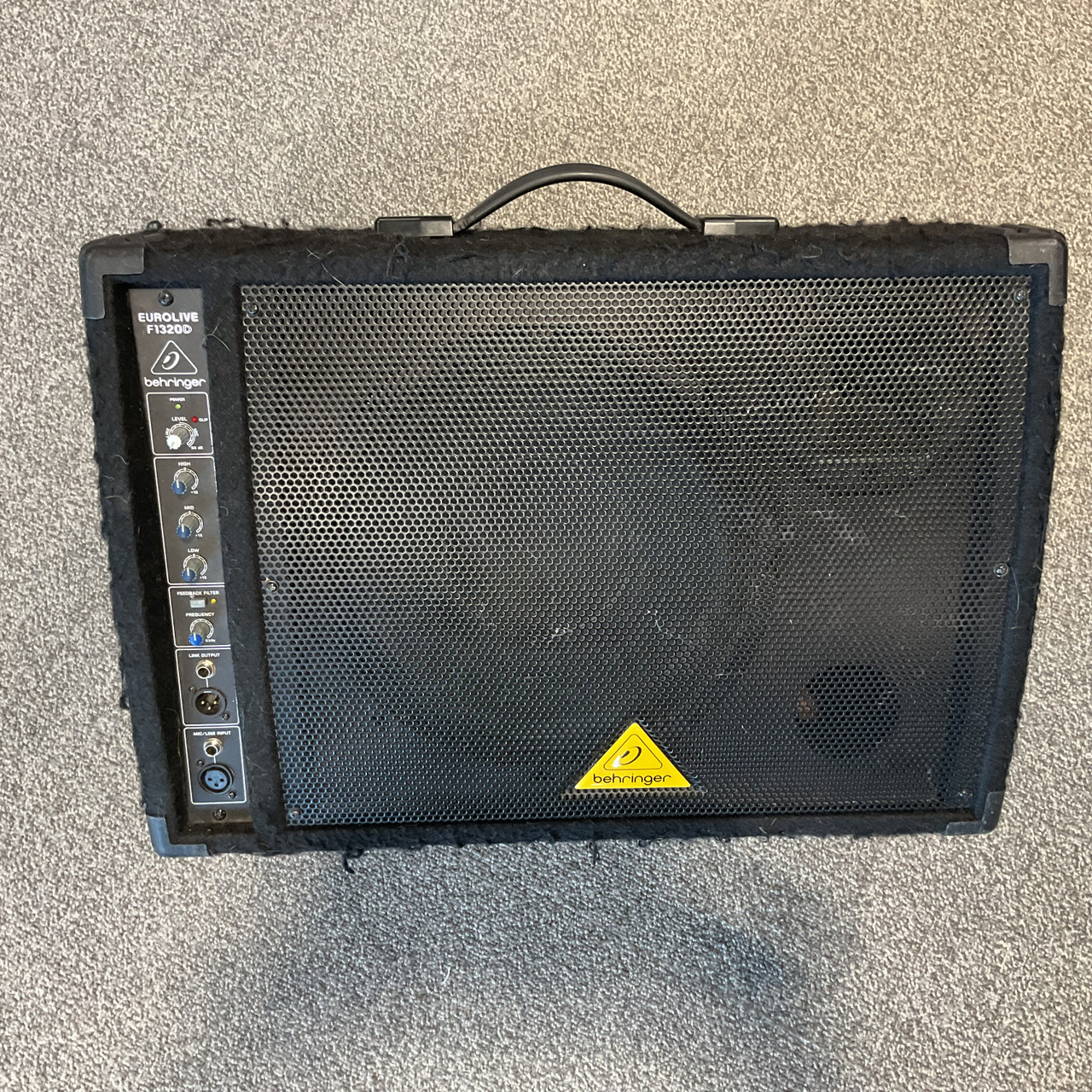 Used BEHRINGER EUROLIVE F1320D Powered Speaker