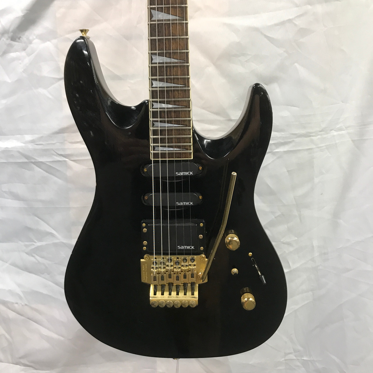 Used Samick YR-660 SUPERSTRAT Super S Electric Guitar Black 6-String