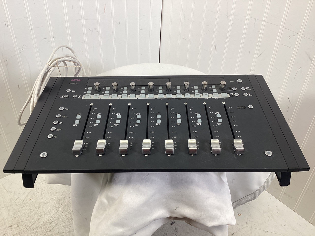 Used Avid ARTIST MIX CONTROLLER Compact Mixer