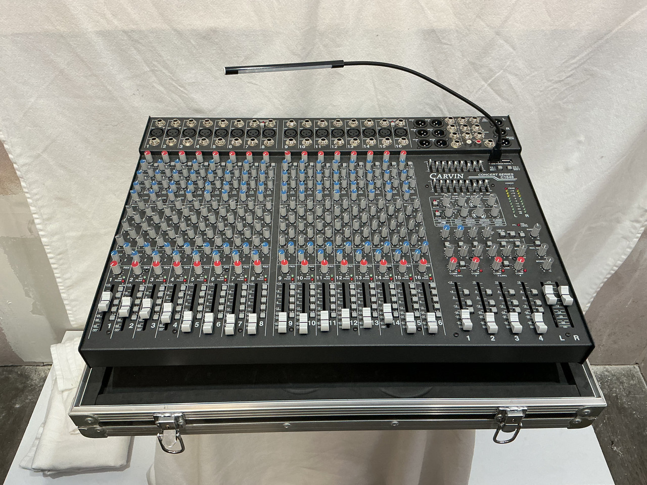 Used Carvin CONCERT SERIES 1648 16 CH MXR Powered Mixer